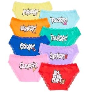 Stripe & Stare x Bloomingdale’s Sustainable Knicker Set 8 Pack Colorful Gift Box